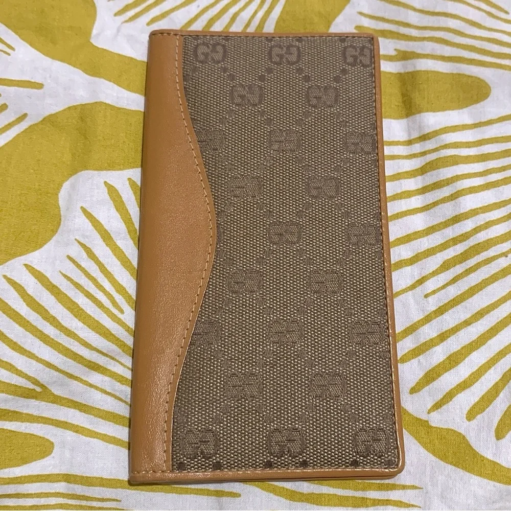 Gucci Checkbook Wallet - Picture 1 of 14